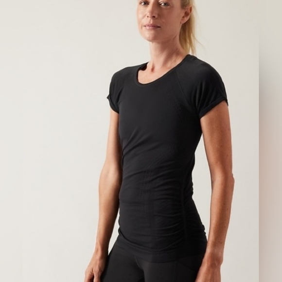Athleta Speedlight Seamless Tee In Black Large Activewear Athleisure Yoga - Picture 1 of 9